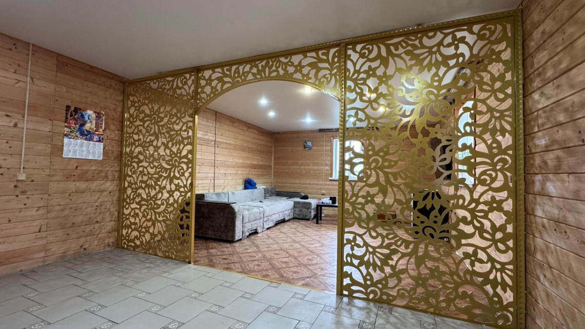 Uslugi-lazernoj-rezki-metalla