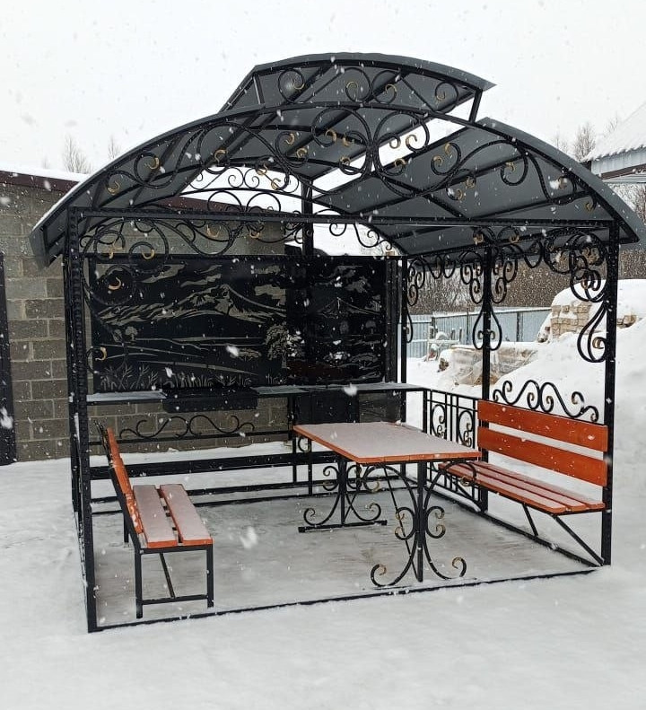 Dekorativnye-paneli-iz-metalla